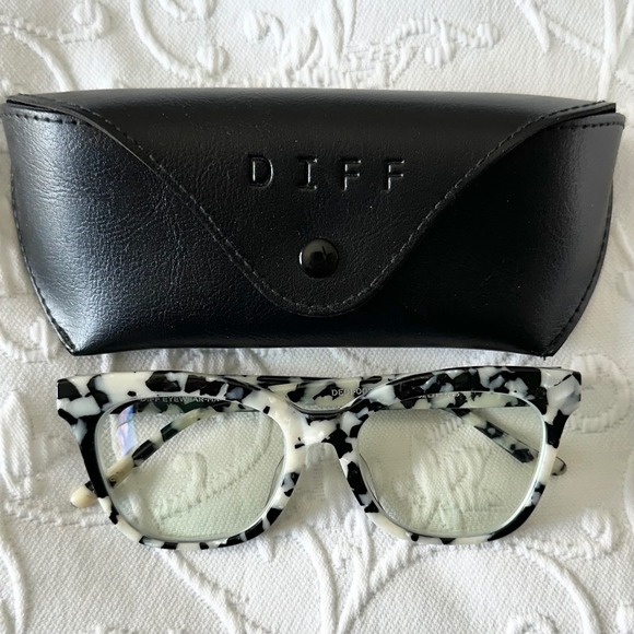 DIFF Eyewear Winston‎ Black & White Rich Hide Cow Hide Cat Eye/ Square Frames main image 6